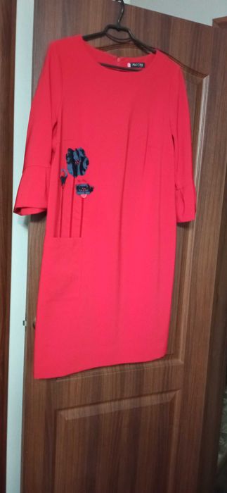 Плаття нарядне червоне р,54