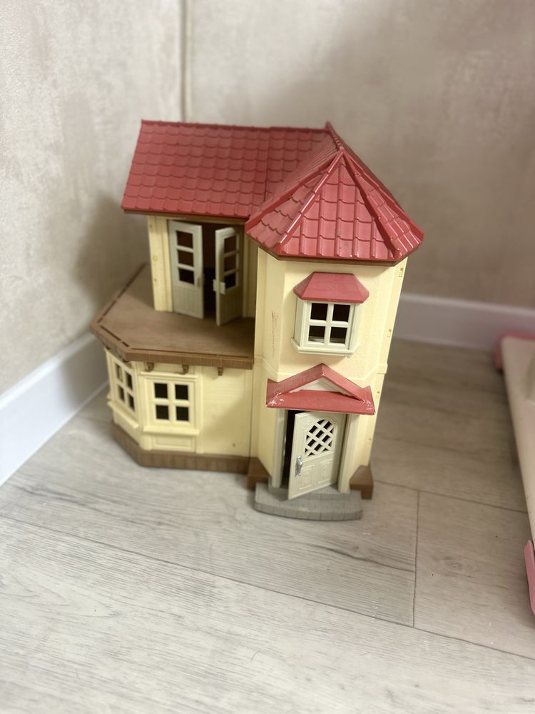 Продам домик для кукол