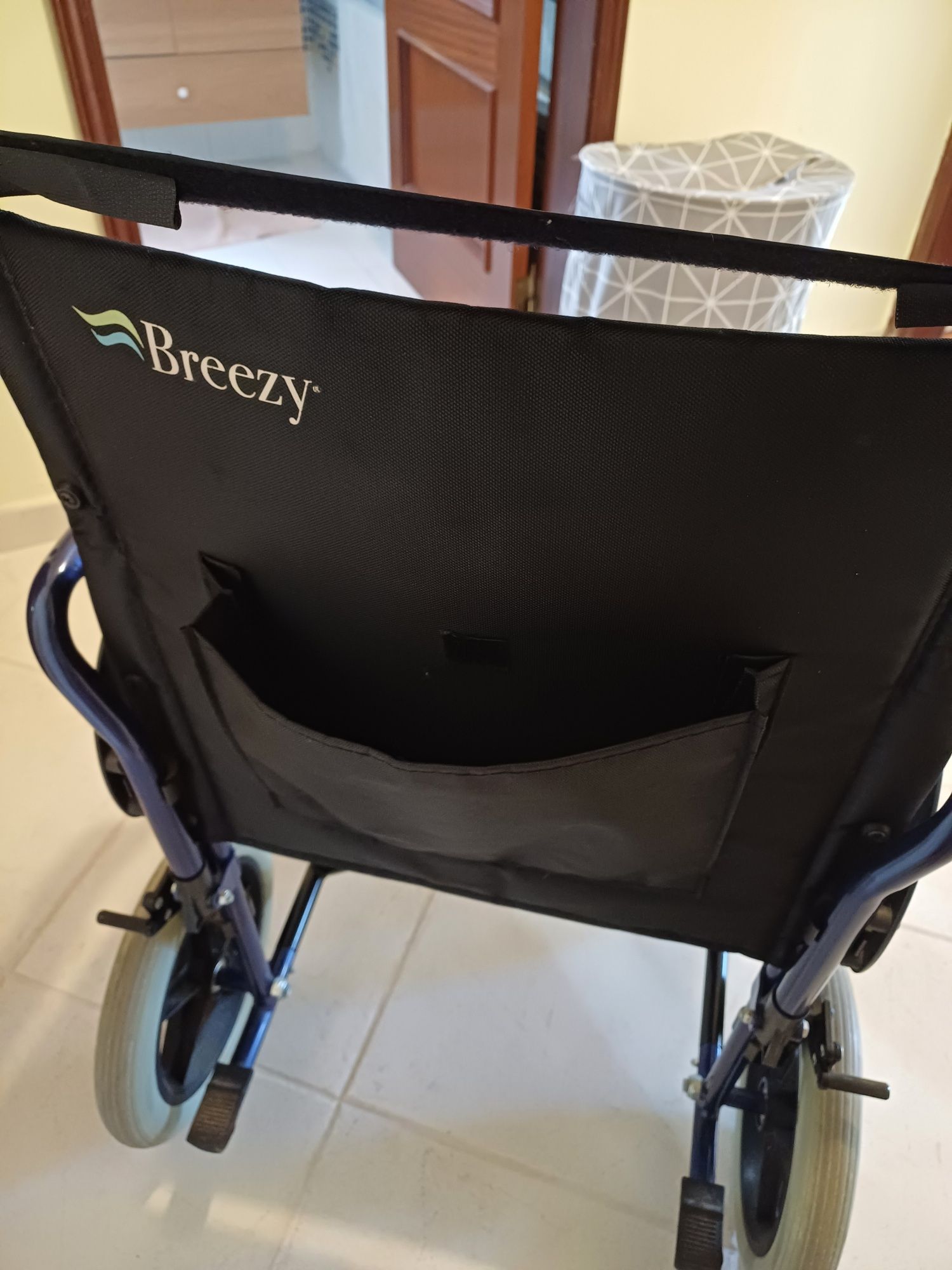Cadeira de rodas Breezy 90