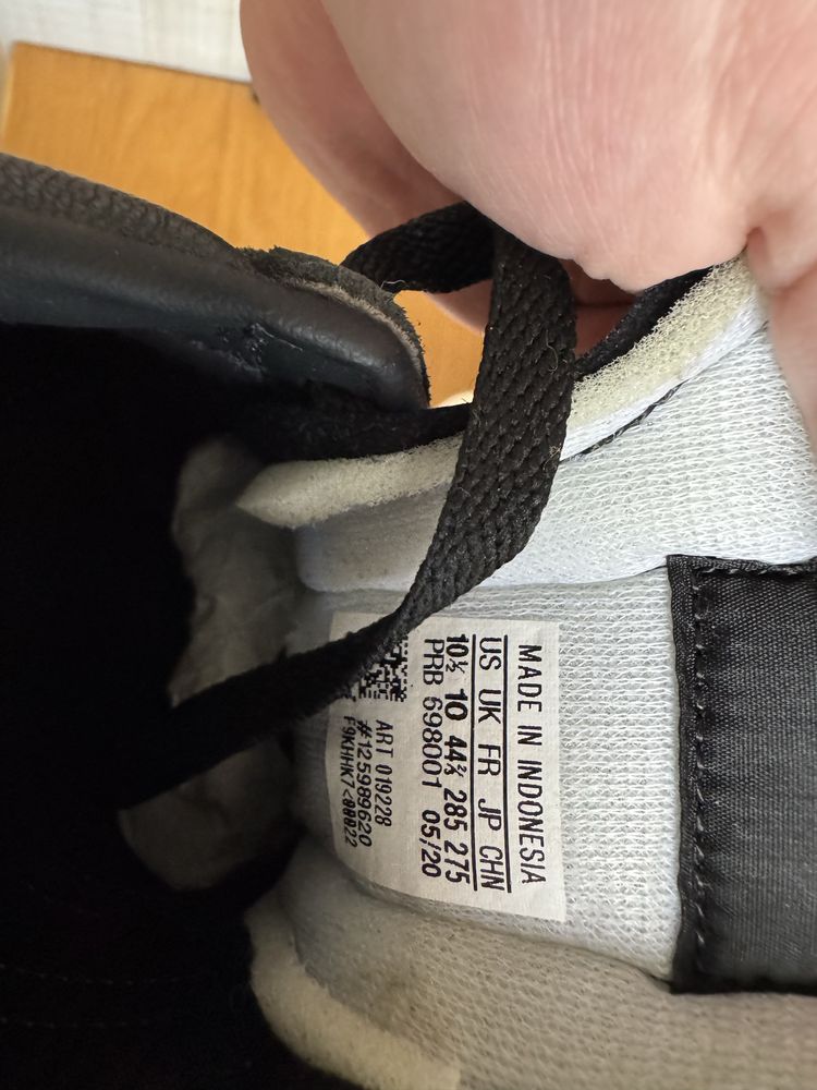 Adidas mundial us10