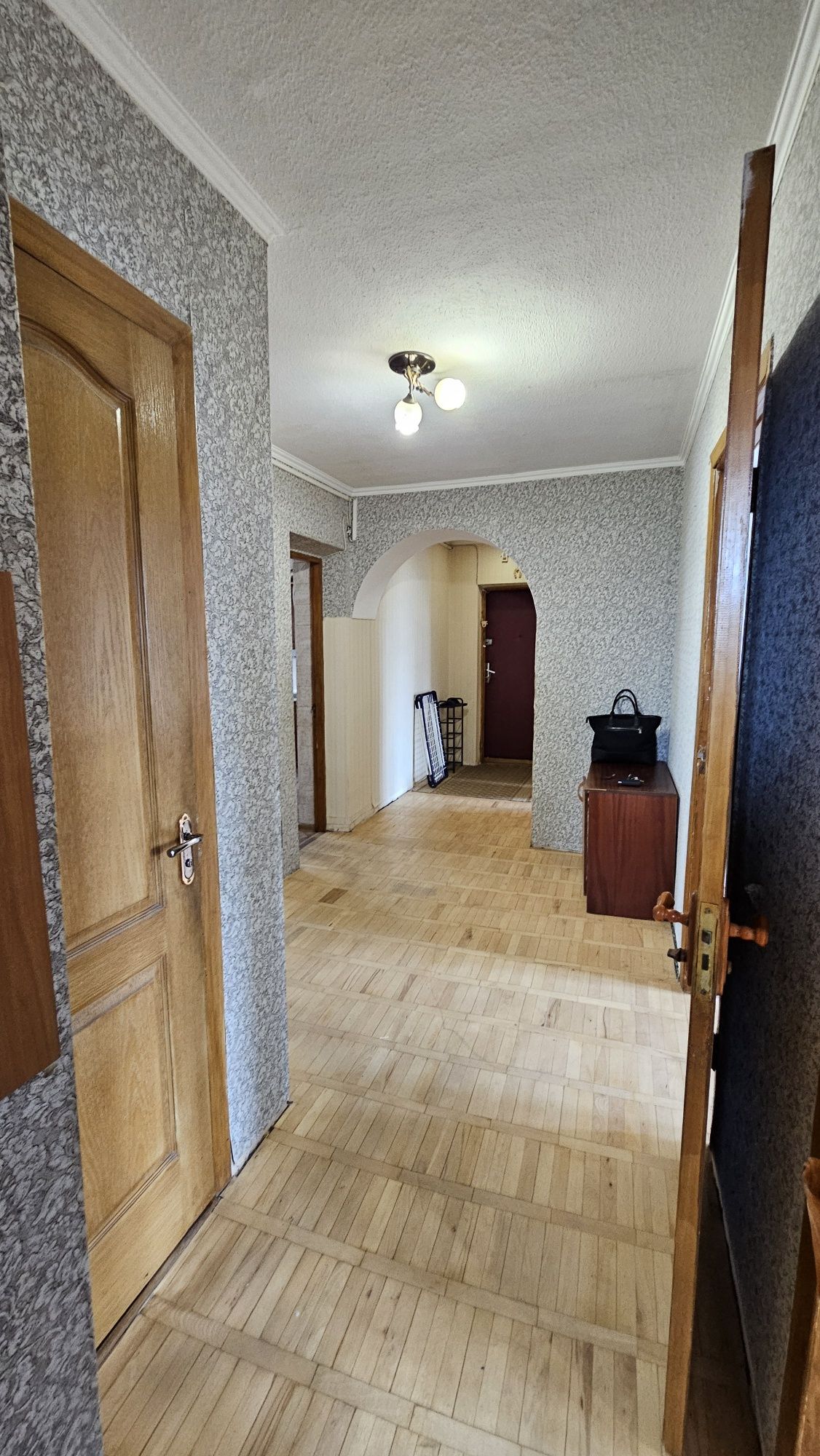 Продам 3-комнатную Татарка! Метро Лукьянівська 15 хв