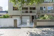 Andar Moradia T5 – Antas, Avenida Fernão de Magalhães – Porto