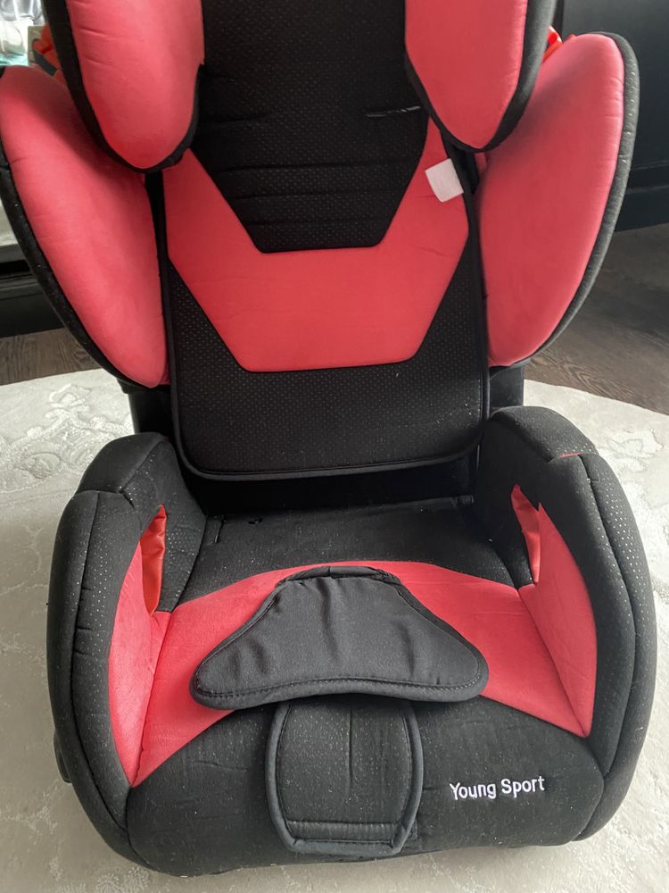 Автокресло Recaro