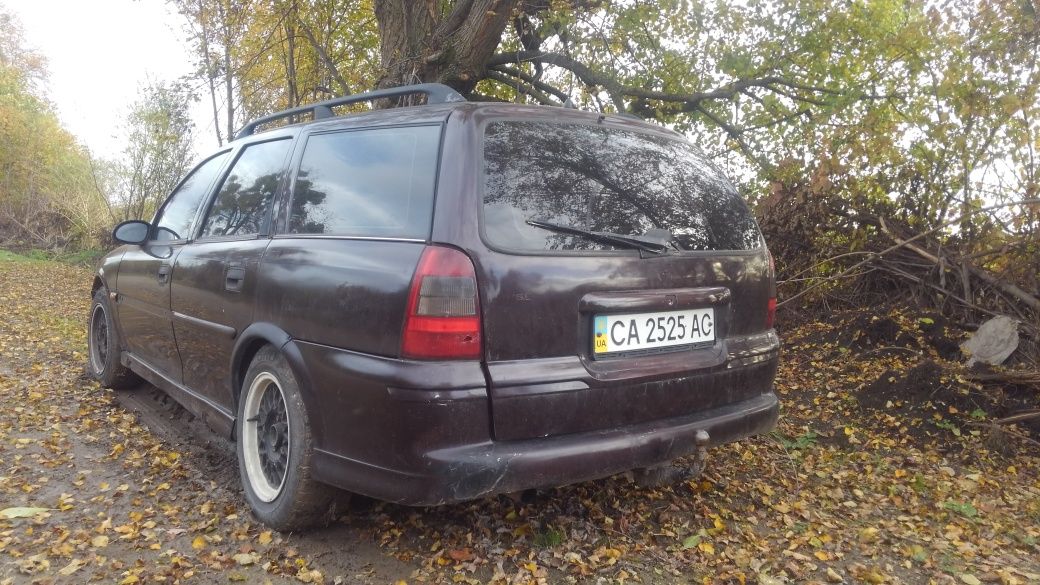 Автомобіль Opel Vectra B 1.8 2000
