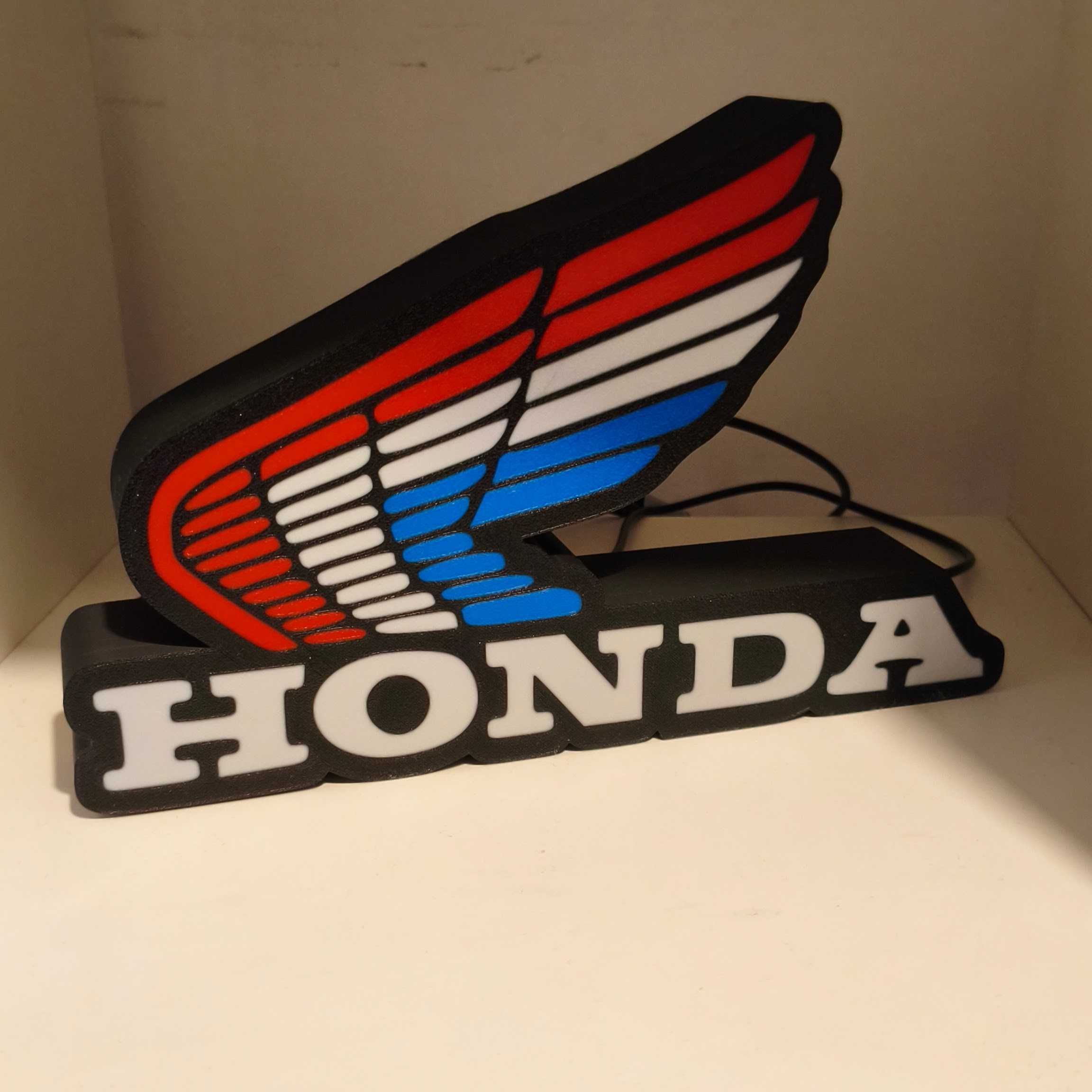 Luminária Honda com USB e interruptor