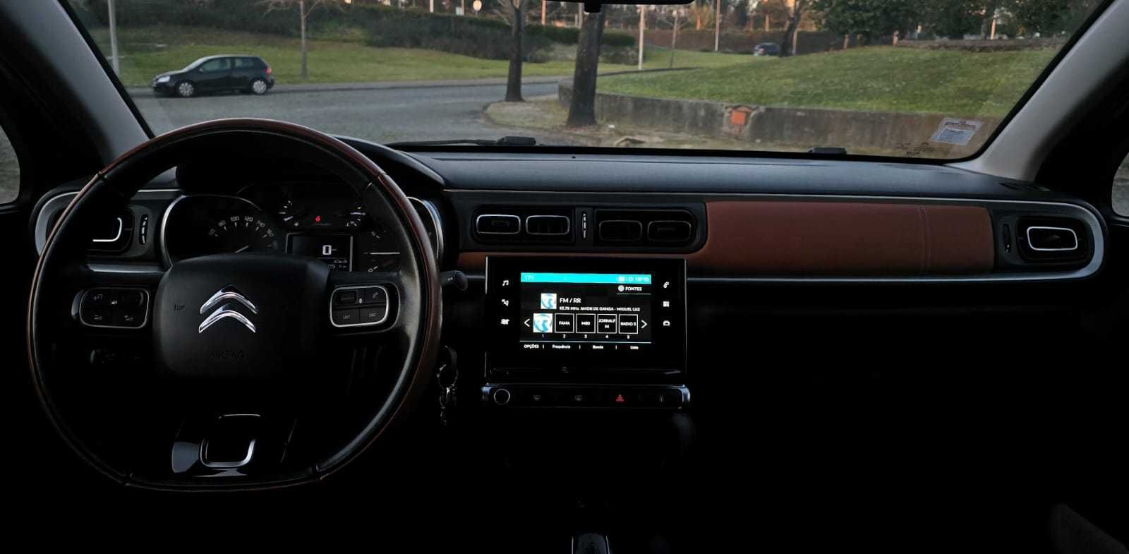 Citroen C3 1.2 PureTech Shine - Special Edition