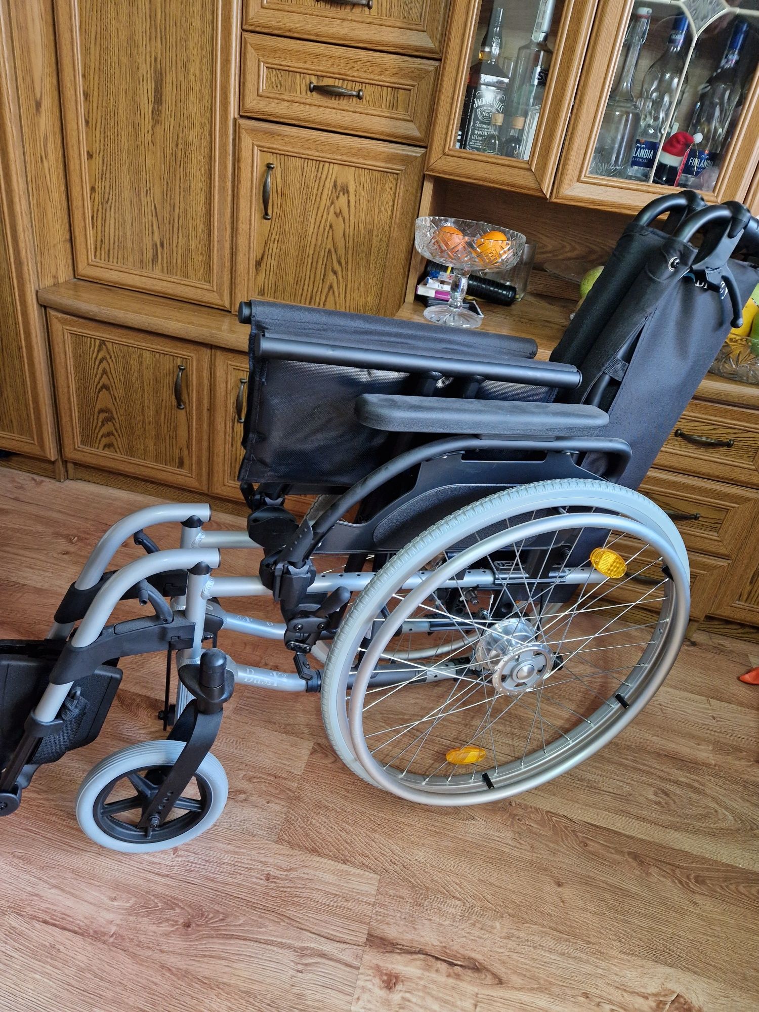 Wózek inwalidzki Breezy Basix V2 - nowy