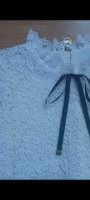 Блузка на дівчинку 9-11 років