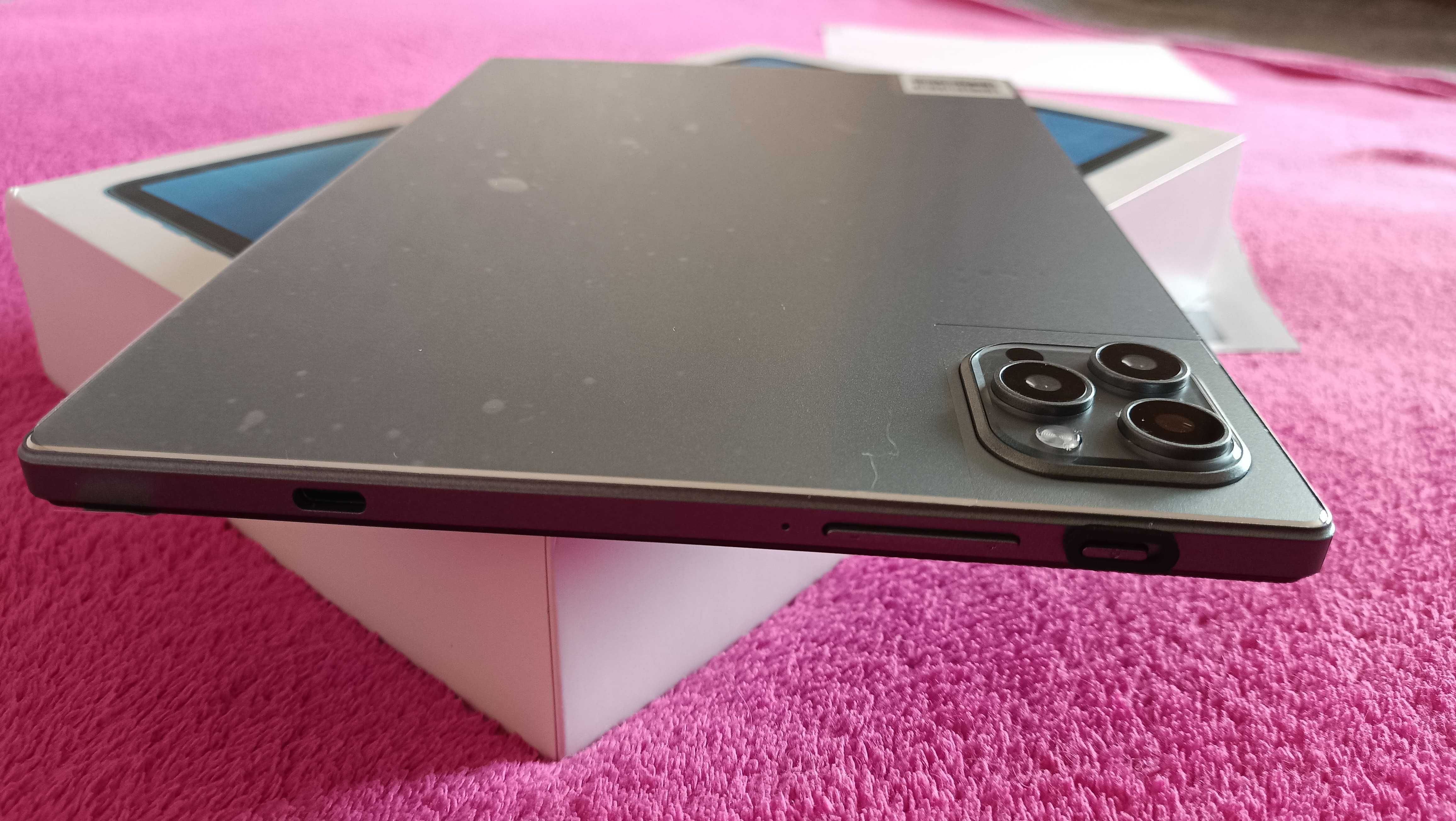 Pad 6 ULTRA 11" 8/256 GB + Lenovo + Pritom