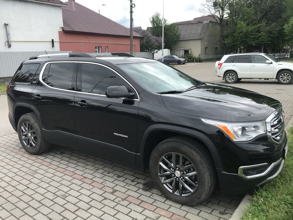 Автомобіль GMC Acadia 2016