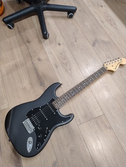 Електрогітара Squier HSS Metal Black