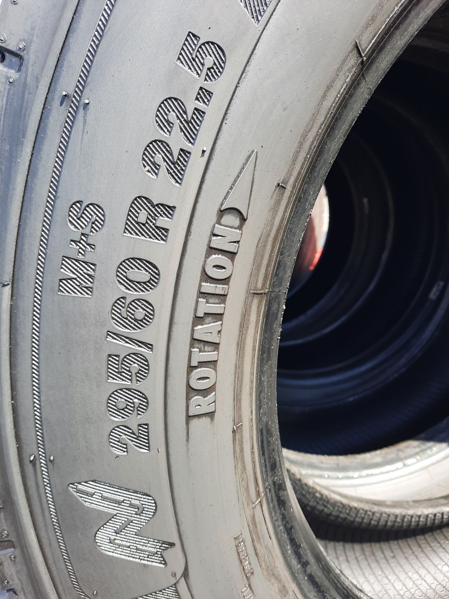 4x Używane OPONY 295/60R22,5 Continental Michelin Goodyear NAPĘDOWE