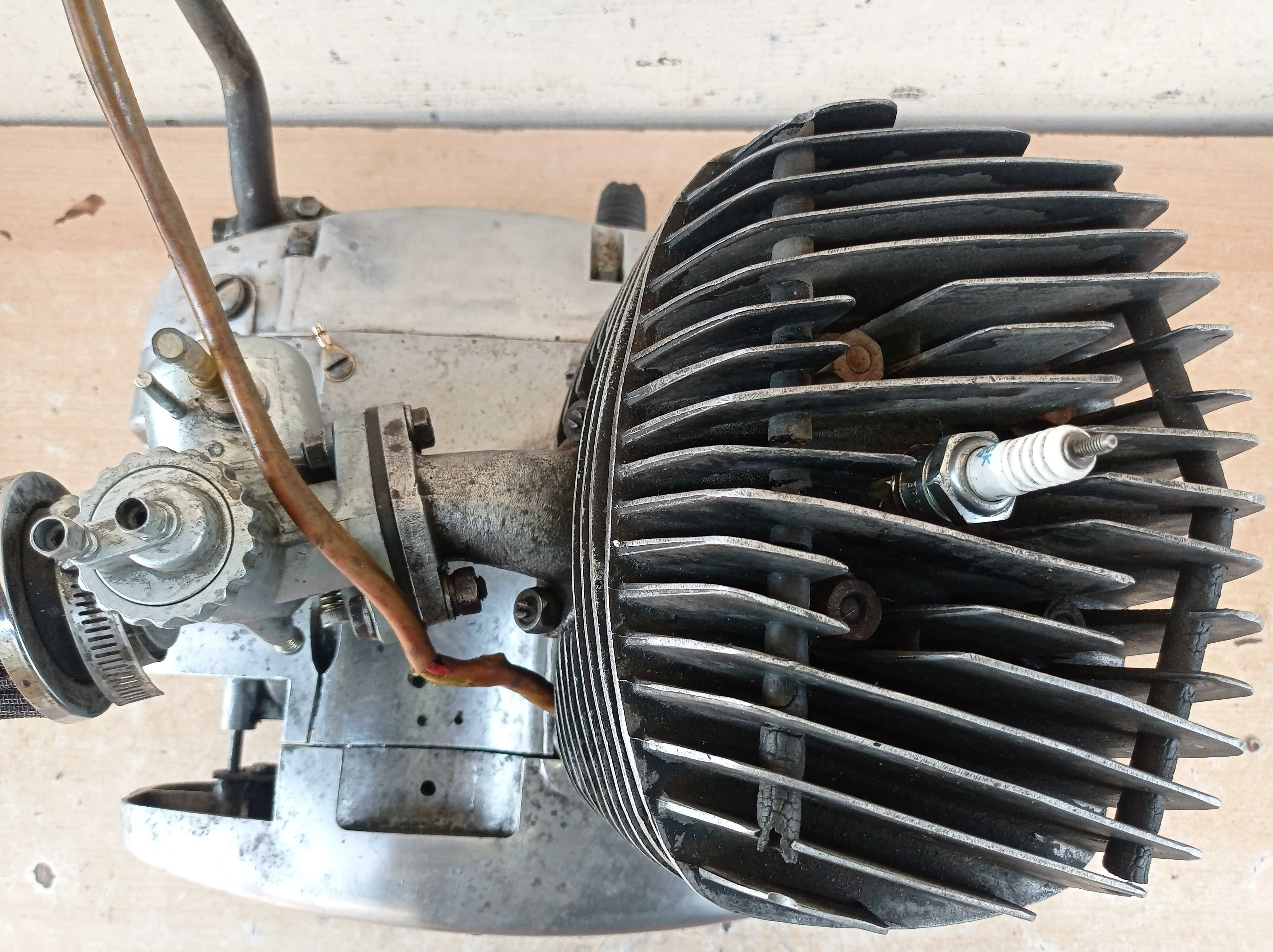 Silnik 175 W2 - Wiatr - NR 30032 - SHL Gazela - WSK M21W2