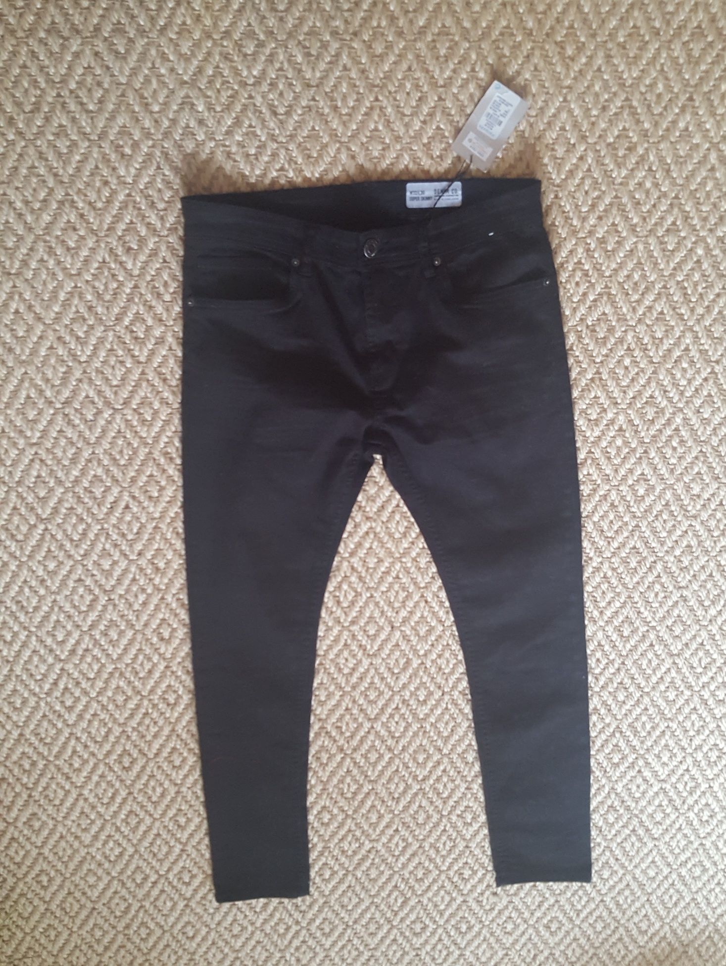 Jeansy Primark w rozmiarze 38/40