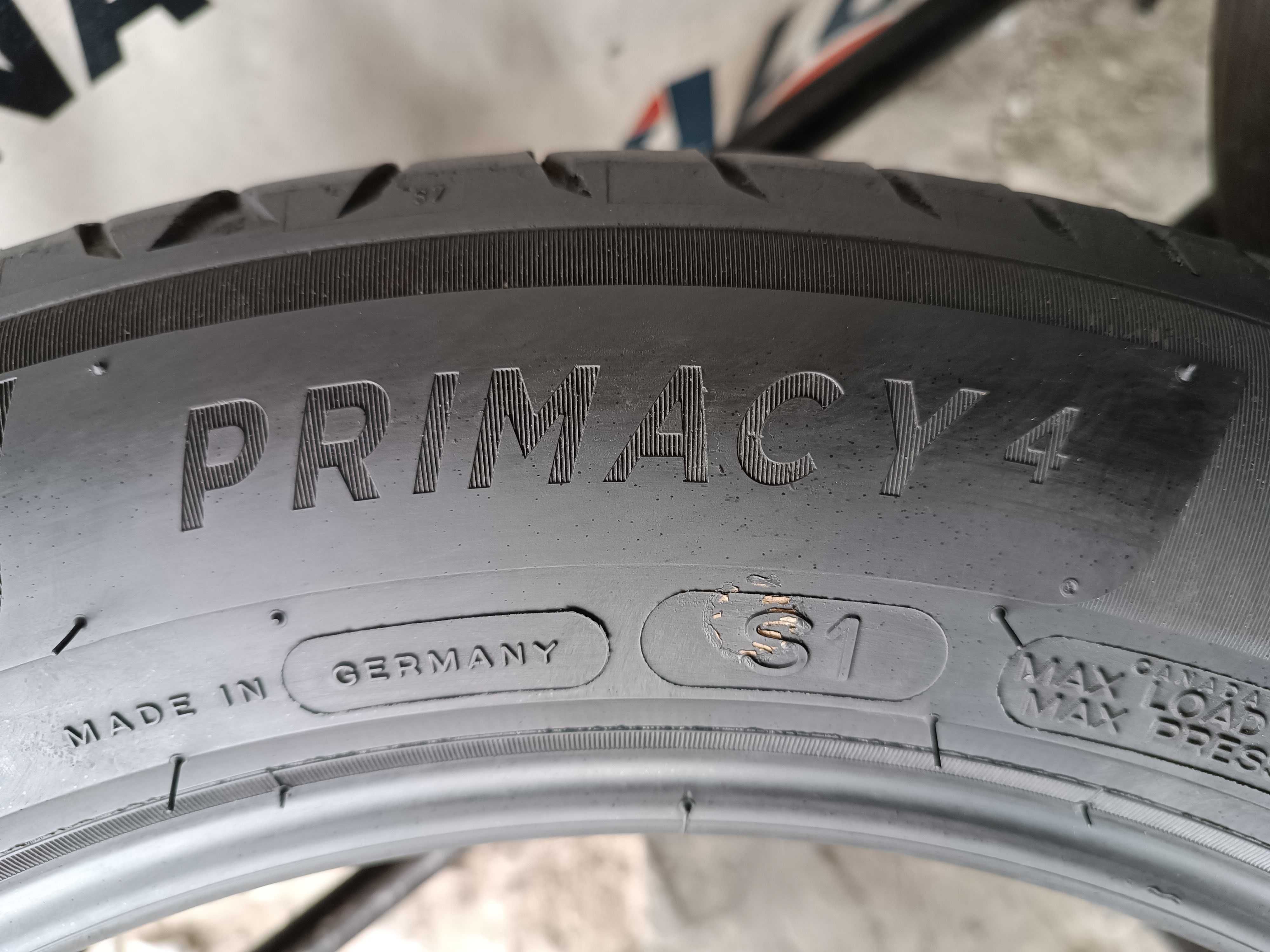 Літні шини 215/55 R17 Michelin Primacy 4	2020 рік