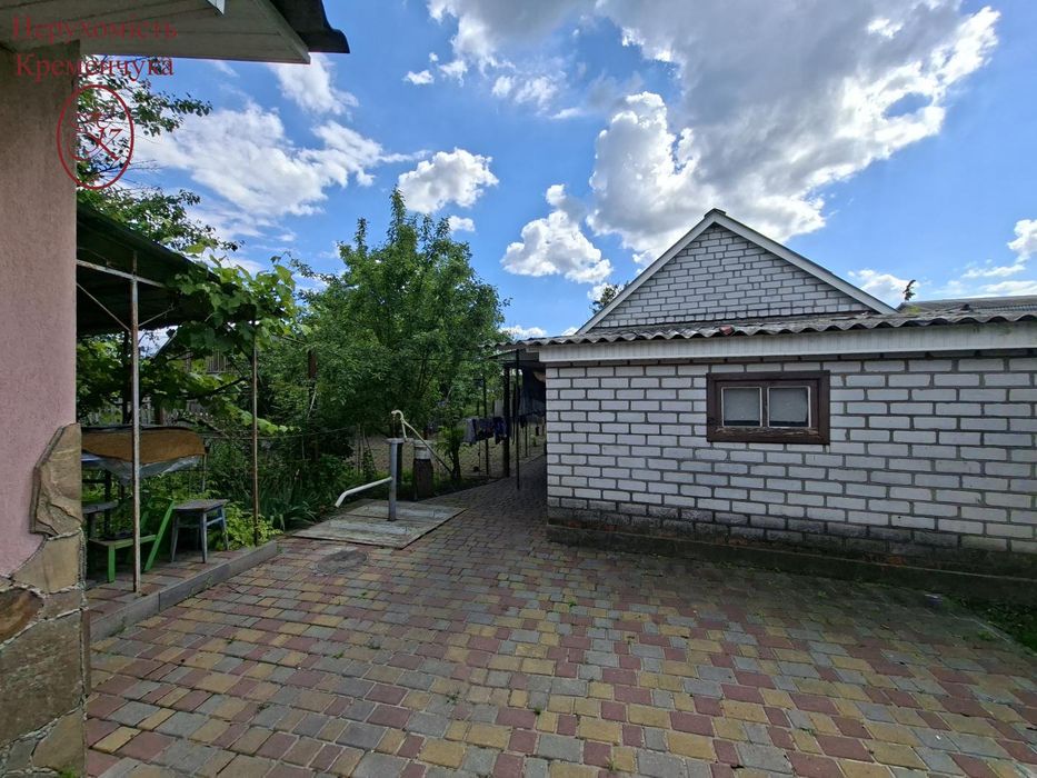 Продам будинок в Крюкові