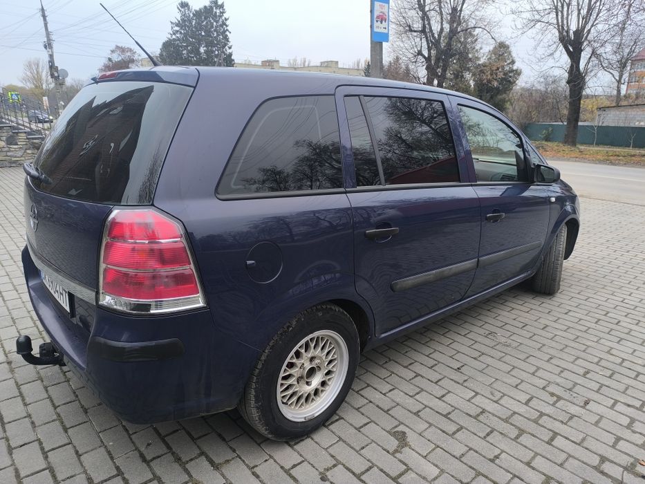 Продам.Обмін. Опель зофіра