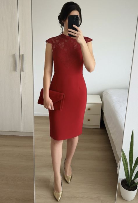 Mohito czerwona sukienka do kolan z koronką wesele impreza