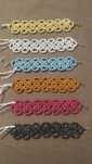 Pulseiras em renda de frioleiras