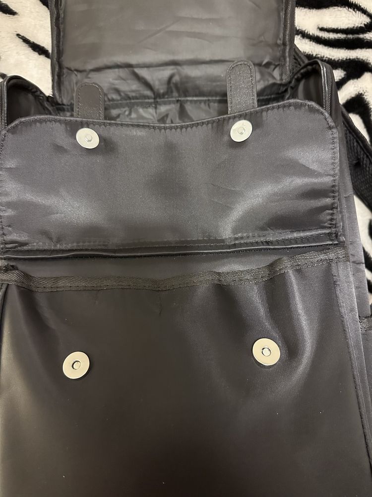 Mochila preta para portatil