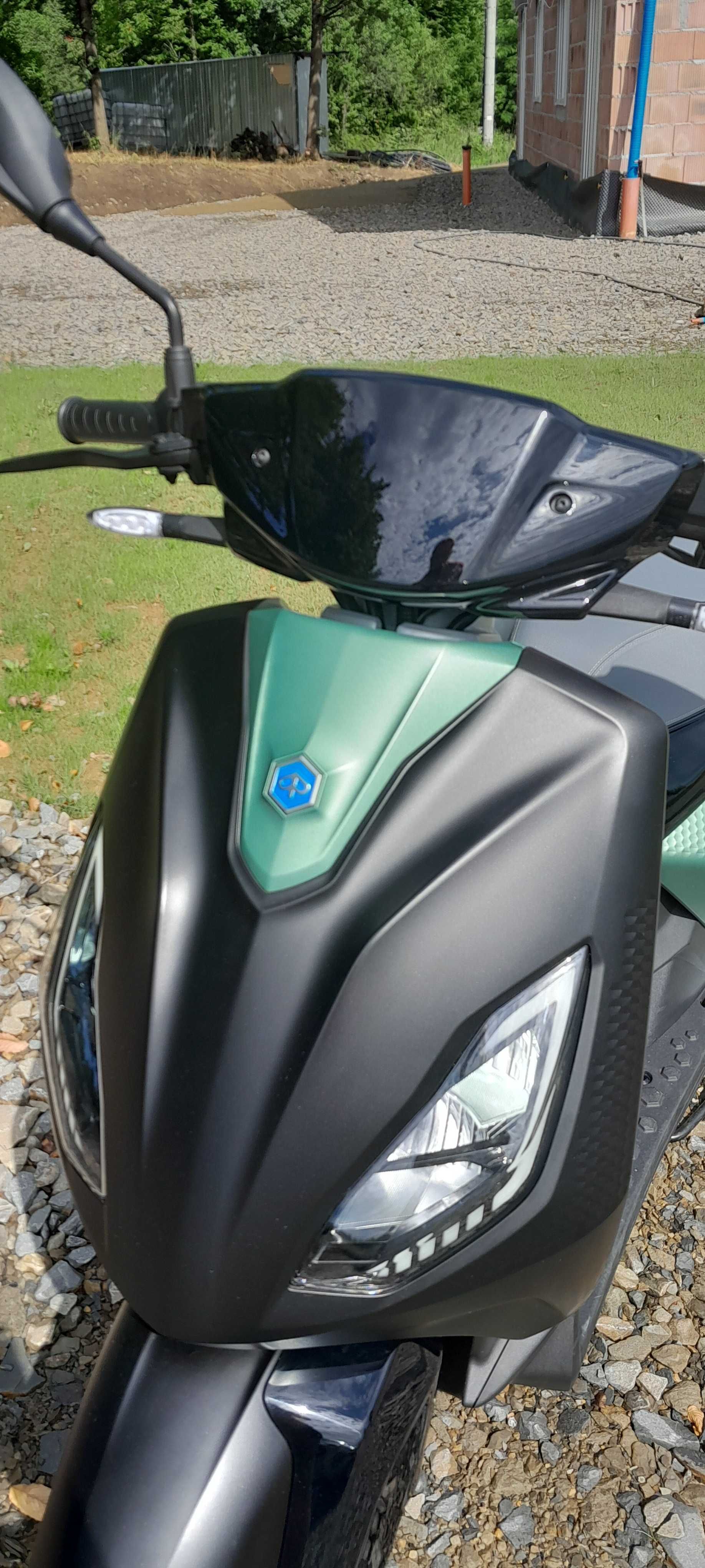 Skuter Piaggio1 Active, elektryk