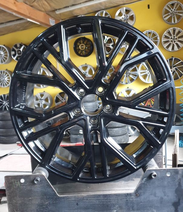 Felgi Aluminiowe 5x112 8,5Jx20 ET42 Mercedes Audi VW Skoda Seat