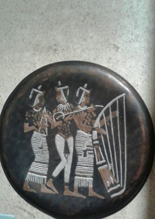 Тарелка медная с серебряным литьём на стену, Египет