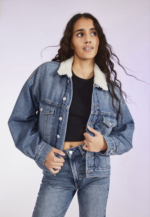 Джинсова куртка нова S утеплена шерпа