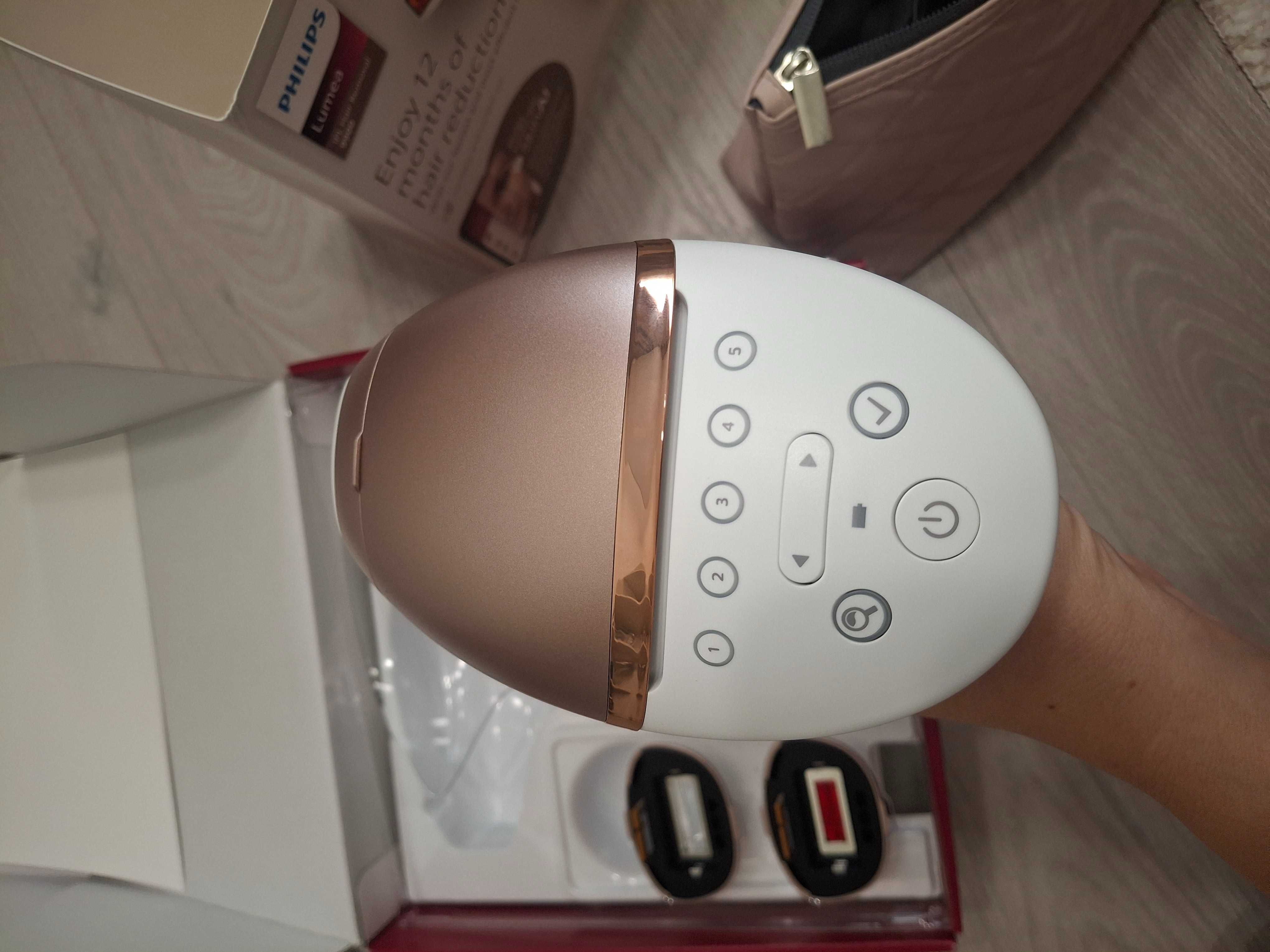 Епілятор Philips Lumea 9900