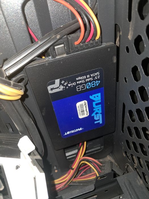 Komputer do gier – i5-8500 / GTX 1060 6GB / 32GB RAM / SSD


---

Komp