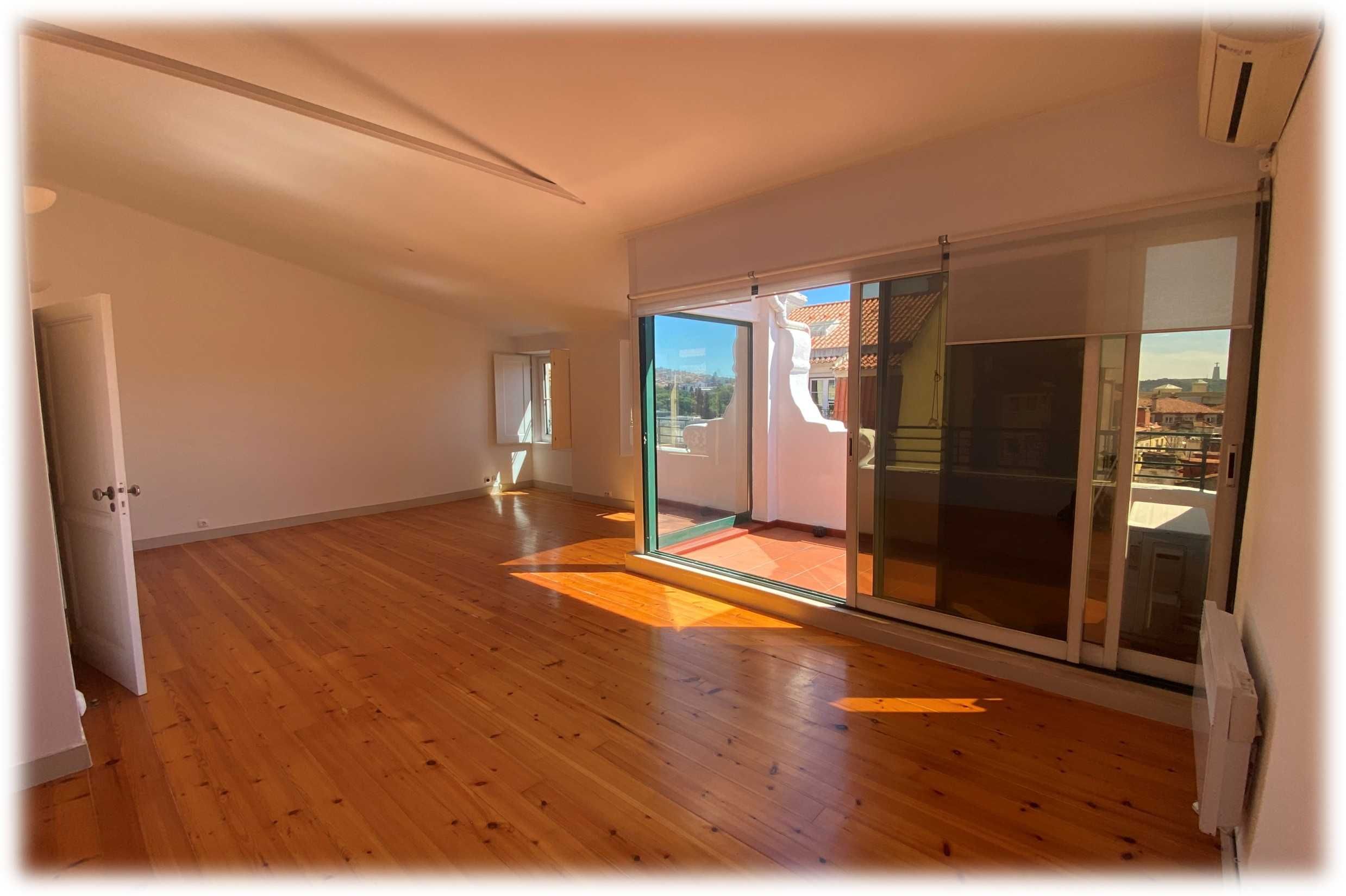 Príncipe Real – T3 roof-top for rent