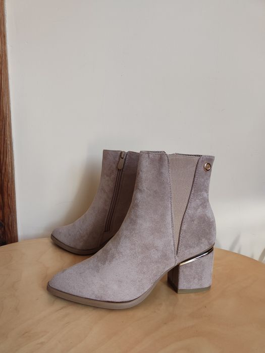 Botki damskie zamszowe r. 39