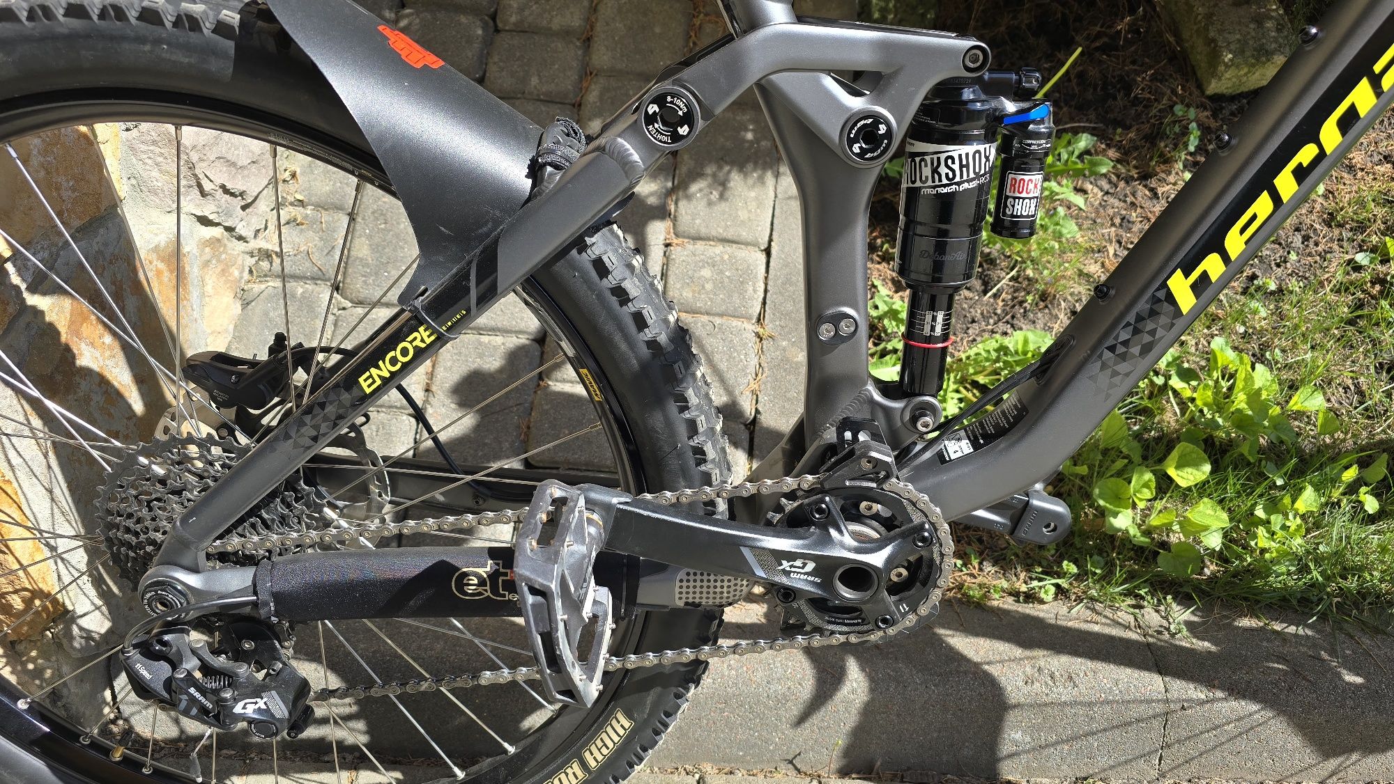 Bergamont encore8.0 L не Trek Scott specialized