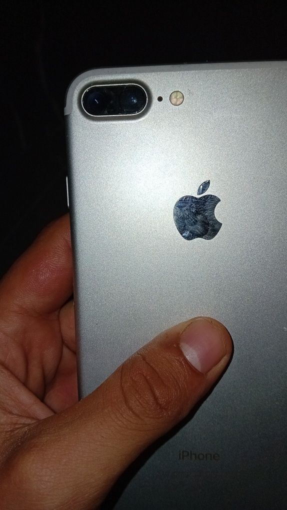 iPhone 7+ 128 g  цвет серый
