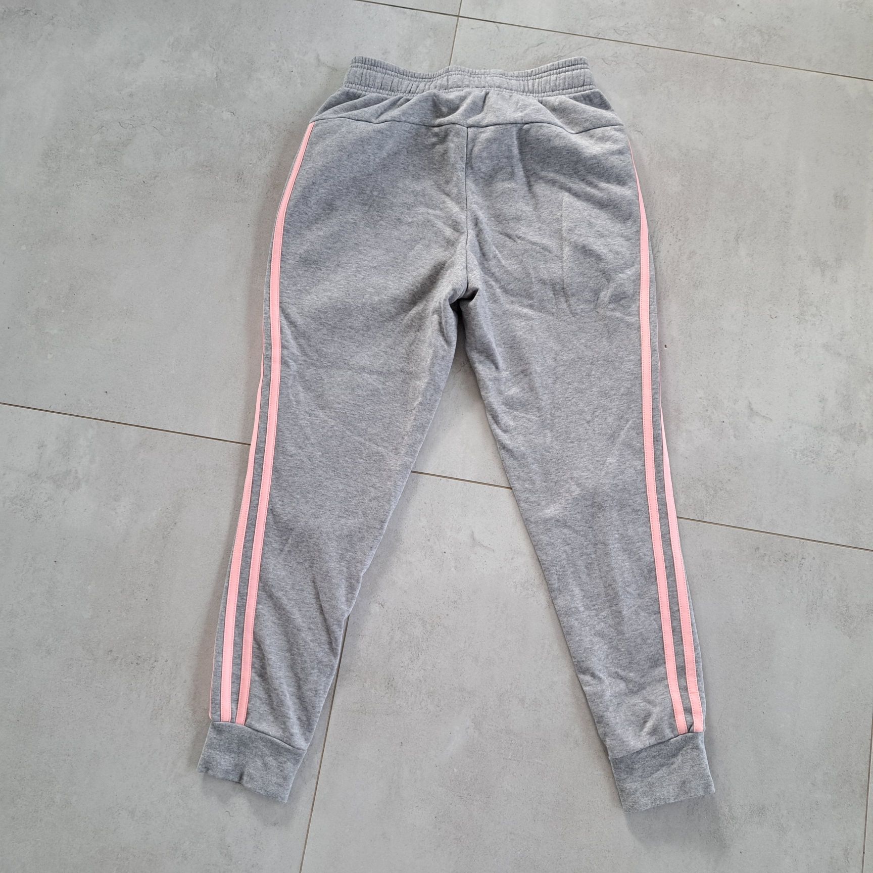 Spodnie dresowe Adidas dresy