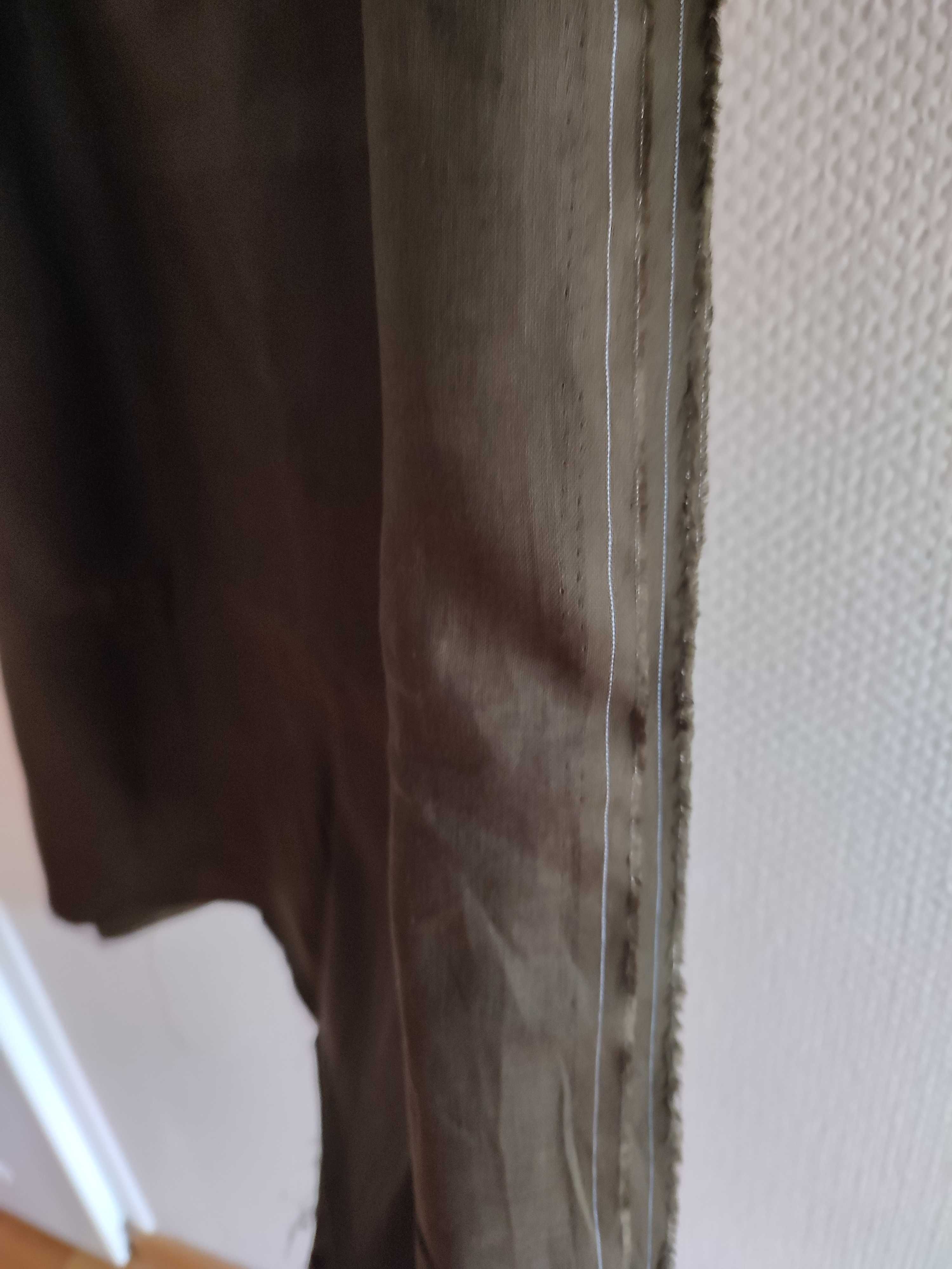 Kupon tkaniny włoskiej 100 % lnianej khaki 180x140.