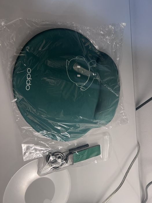 Podkladka pod myszke plus skorzany brelok do kluczy