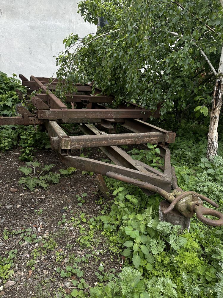 Прицеп тракторий самоскид , рама , вісь