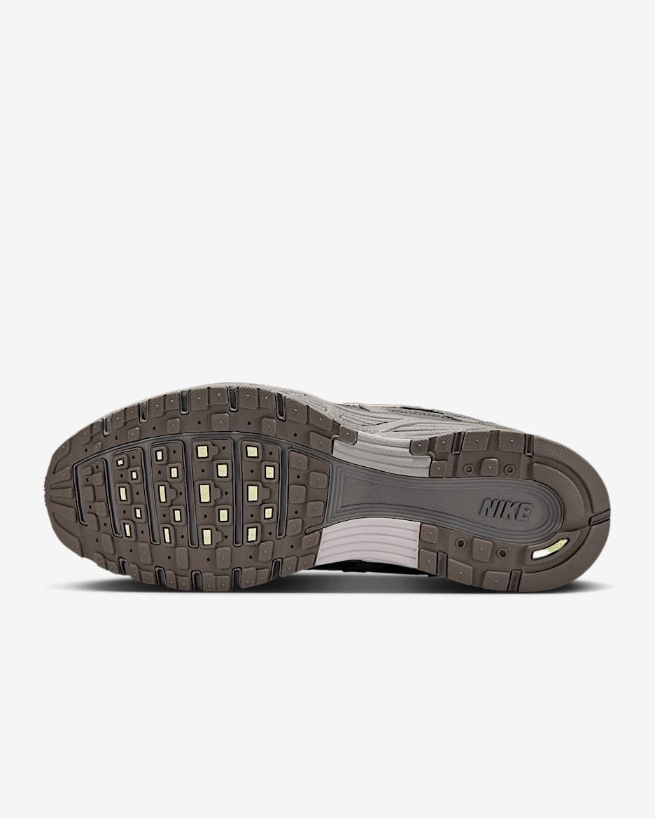 Оригінальні чоловічі кросівки Nike P-6000