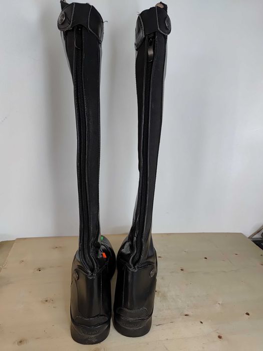 117.42. Oficerki Steeds Favourite, roz: 42 Slim, łyd: 35cm, wys: 46cm