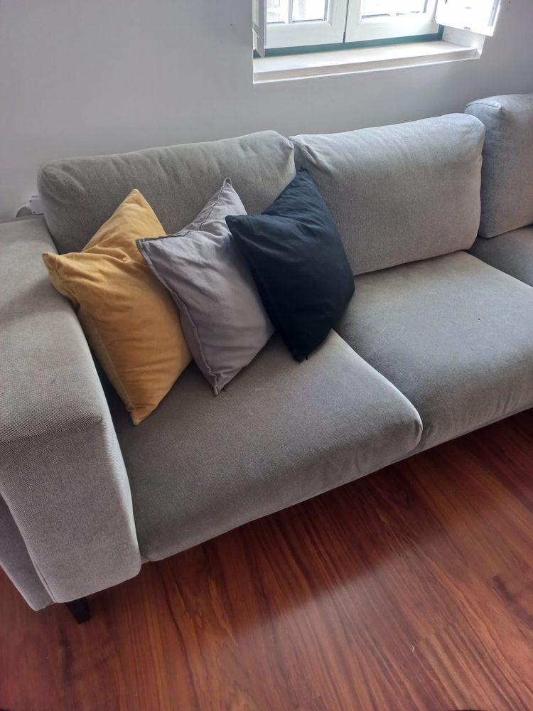 Sofa cinzento novo