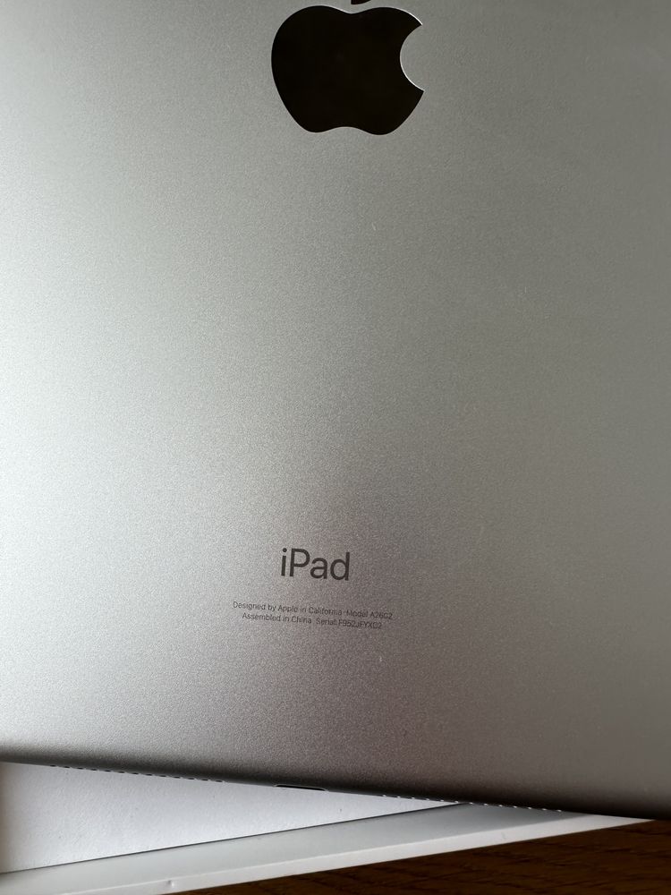 Apple ipad 9 WiFi 10.2 Silver срібний A2602 планшет