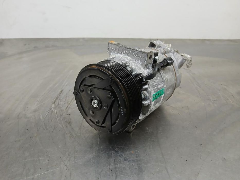 Compressor AC RENAULT Trafic III (FG_)