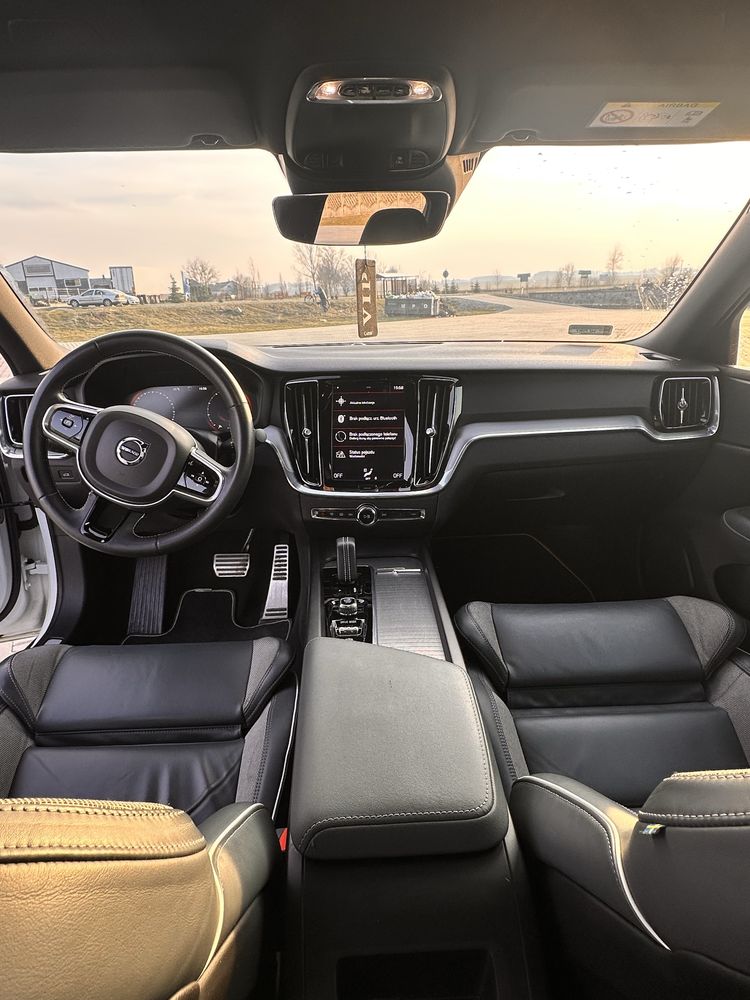 VOLVO S60 2.0T 197KM Hybryda / B4 B R-Design