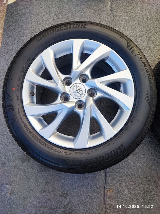 Koła Felgi alu opony 16 5x114,3  Auris Corolla czujniki
