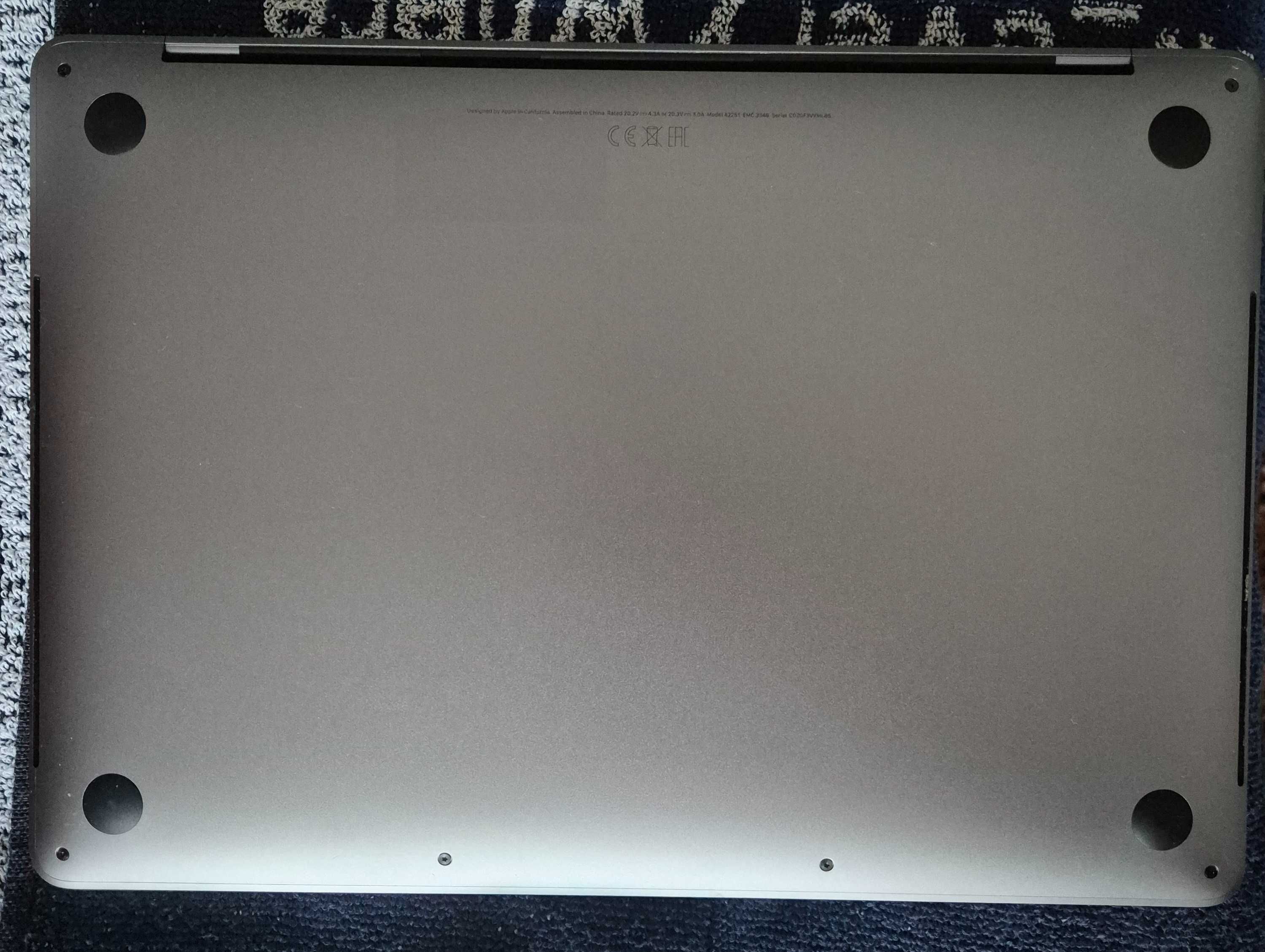 Macbook Pro com touch bar, como novo, sem sinais de uso - 16gb RAM
