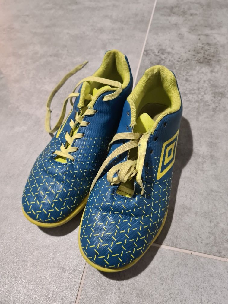 Buty halówki umbro