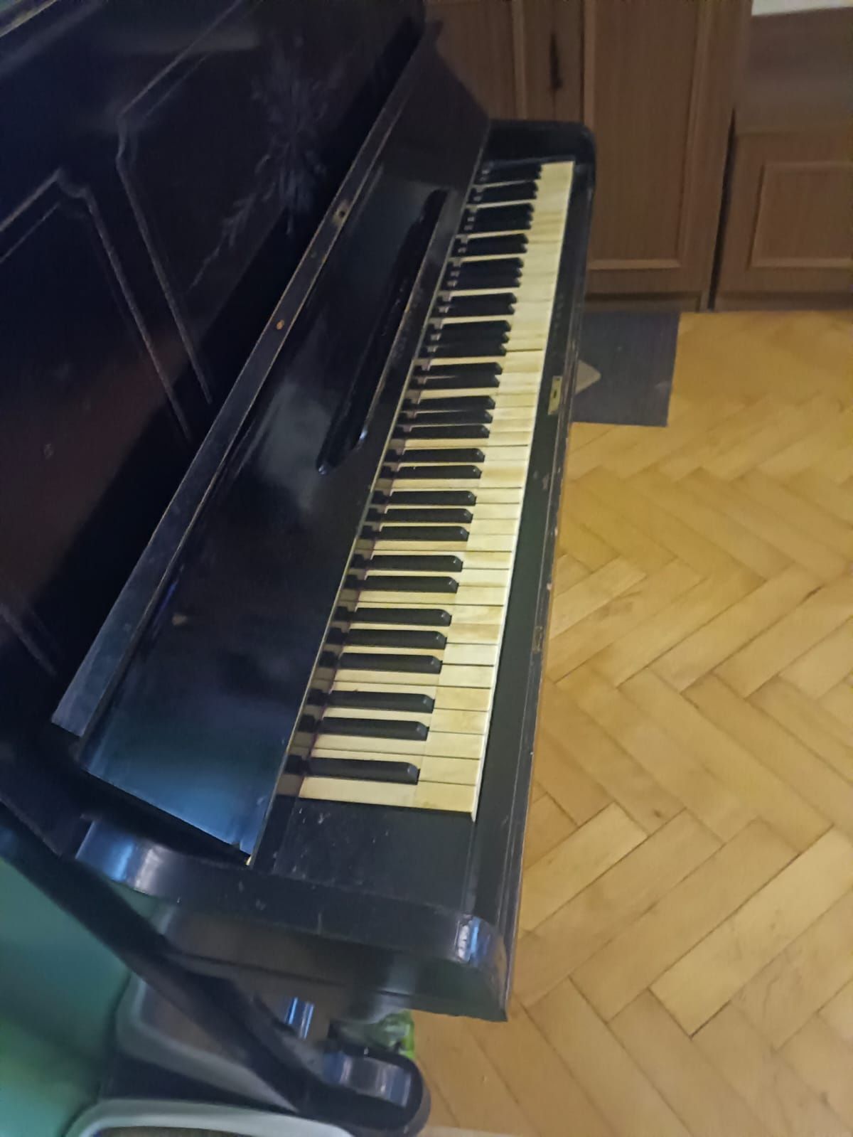 Zabytkowe pianino Rosenkranz