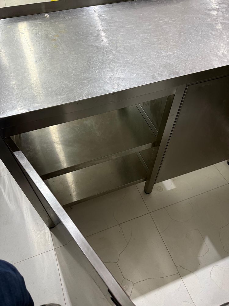 Escaparate de apoio a cozinha