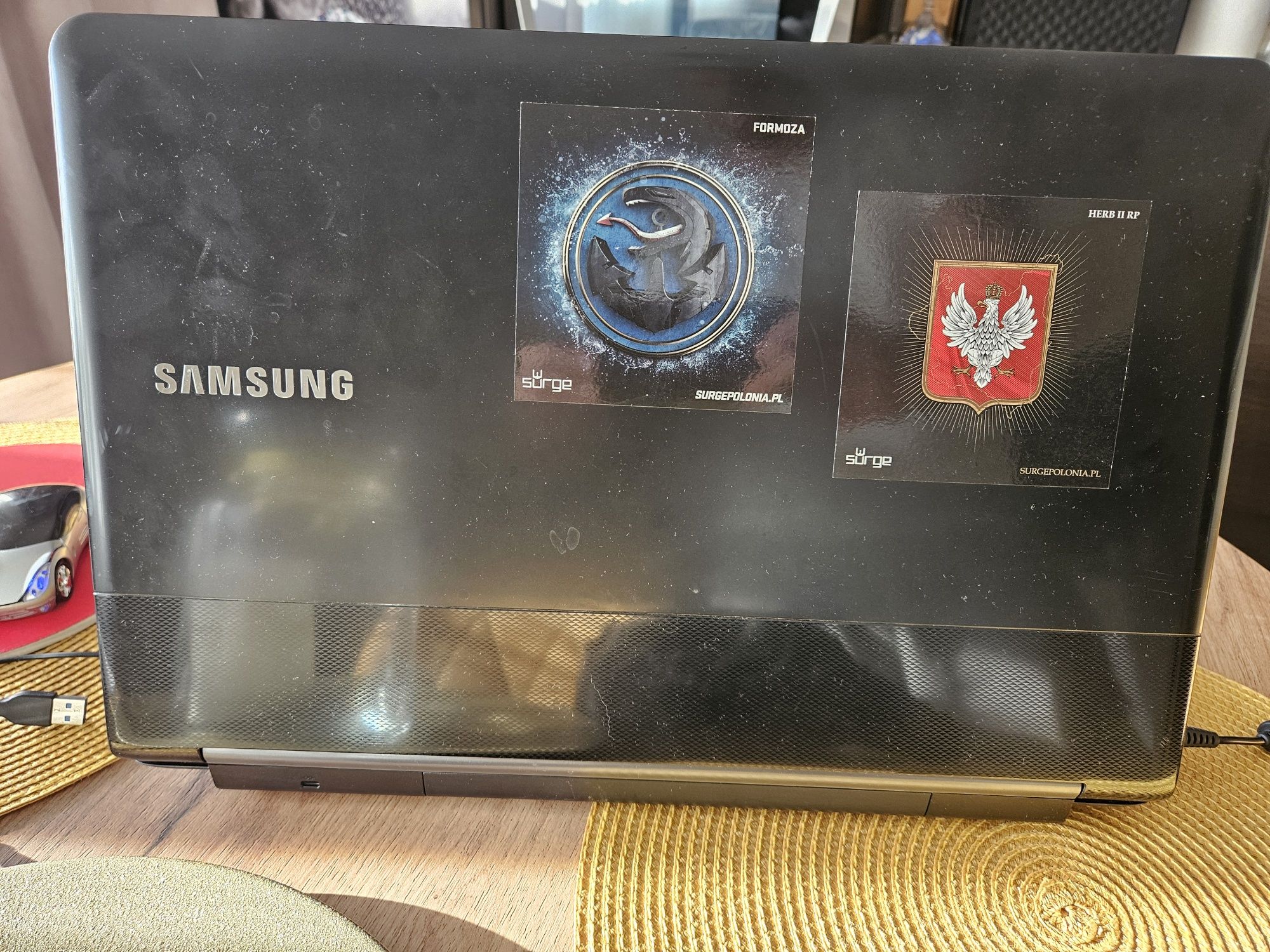 Laptop samsung R710 19"